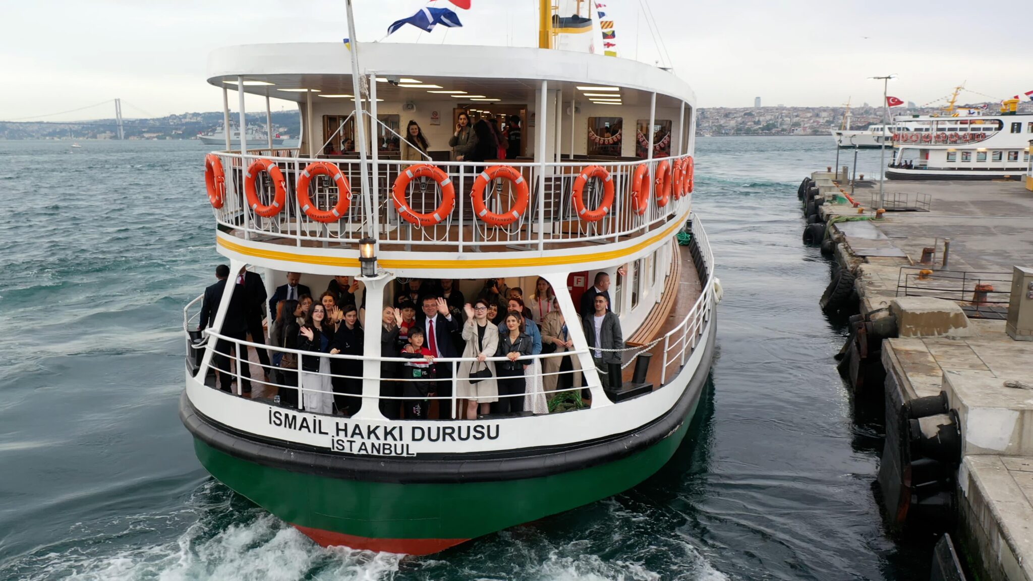 İmamoğlu, 19 Mayıs Kutlamalarına Tarihi Vapurla Katıldı